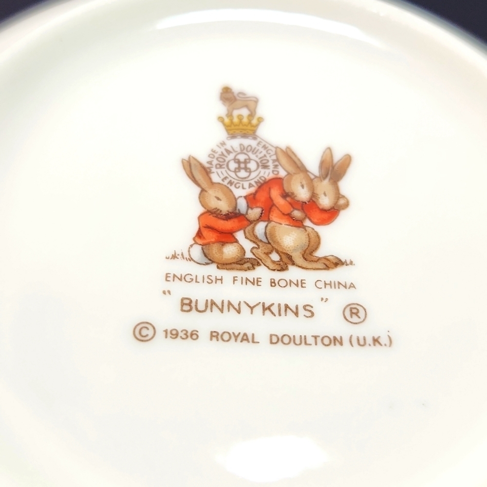 Bunnykins Breakfast Trio - Plate, Bowl, Cup (different patterns) - Picture 9 of 14